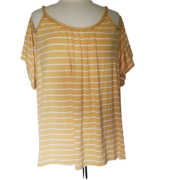 MAX STUDIO Golden Yellow Top - Size XL - Picture 3 of 8